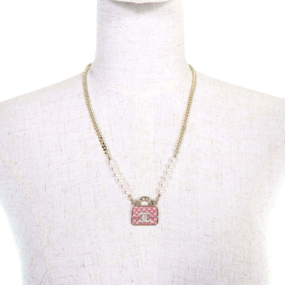 CHANEL Pink Pearl Logo Necklace - Picture 3 of 9